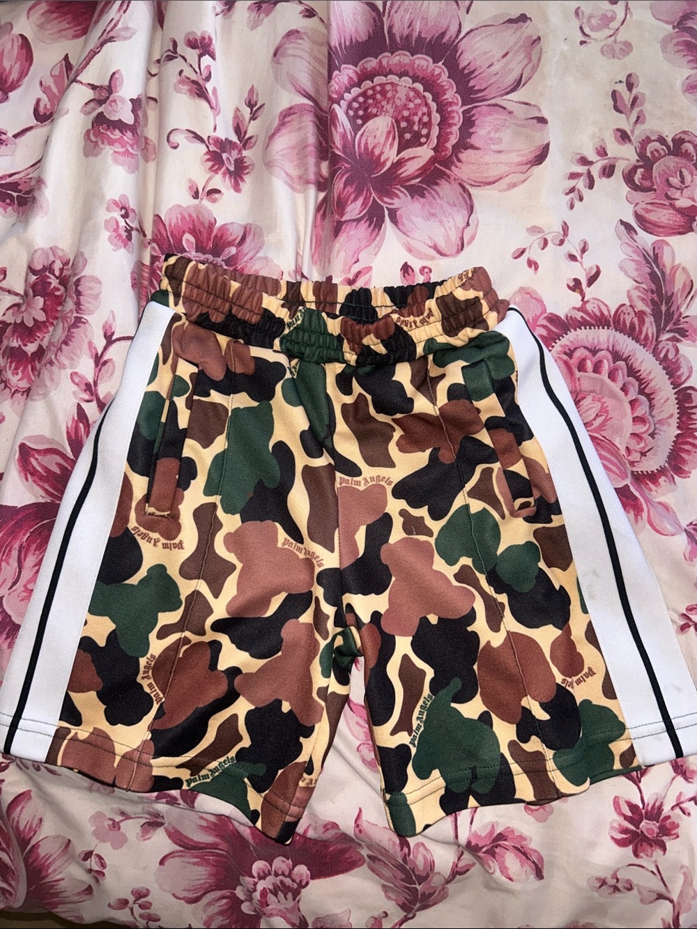 Palm Angels Camouflage Athletic Shorts with Side Stripe Size 6